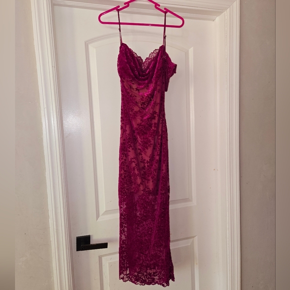 House of CB "IONE" dress - Picture 3 of 5